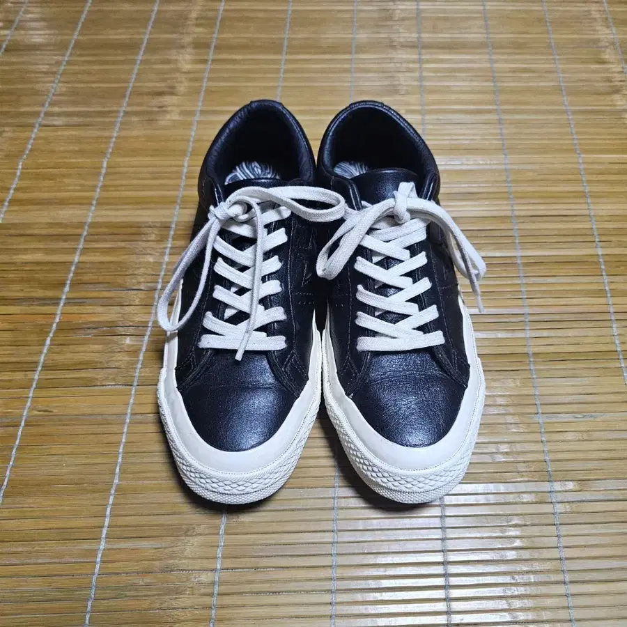 컨버스 원스타 척테일러 올스타70 로우가죽 220미리(남녀공용)