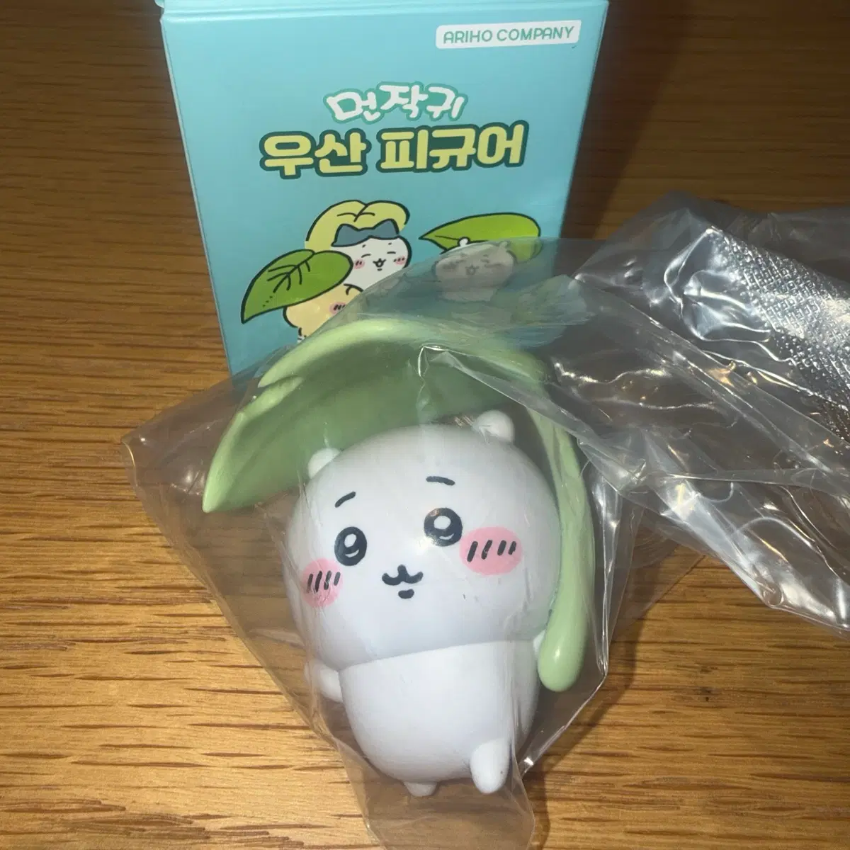 먼작귀 치이카와 우산 피규어