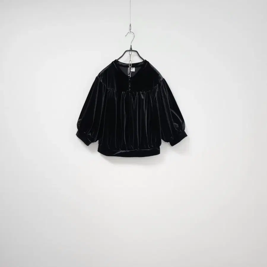 H&M 볼륨소매 벨벳 블라우스 66(새제품)