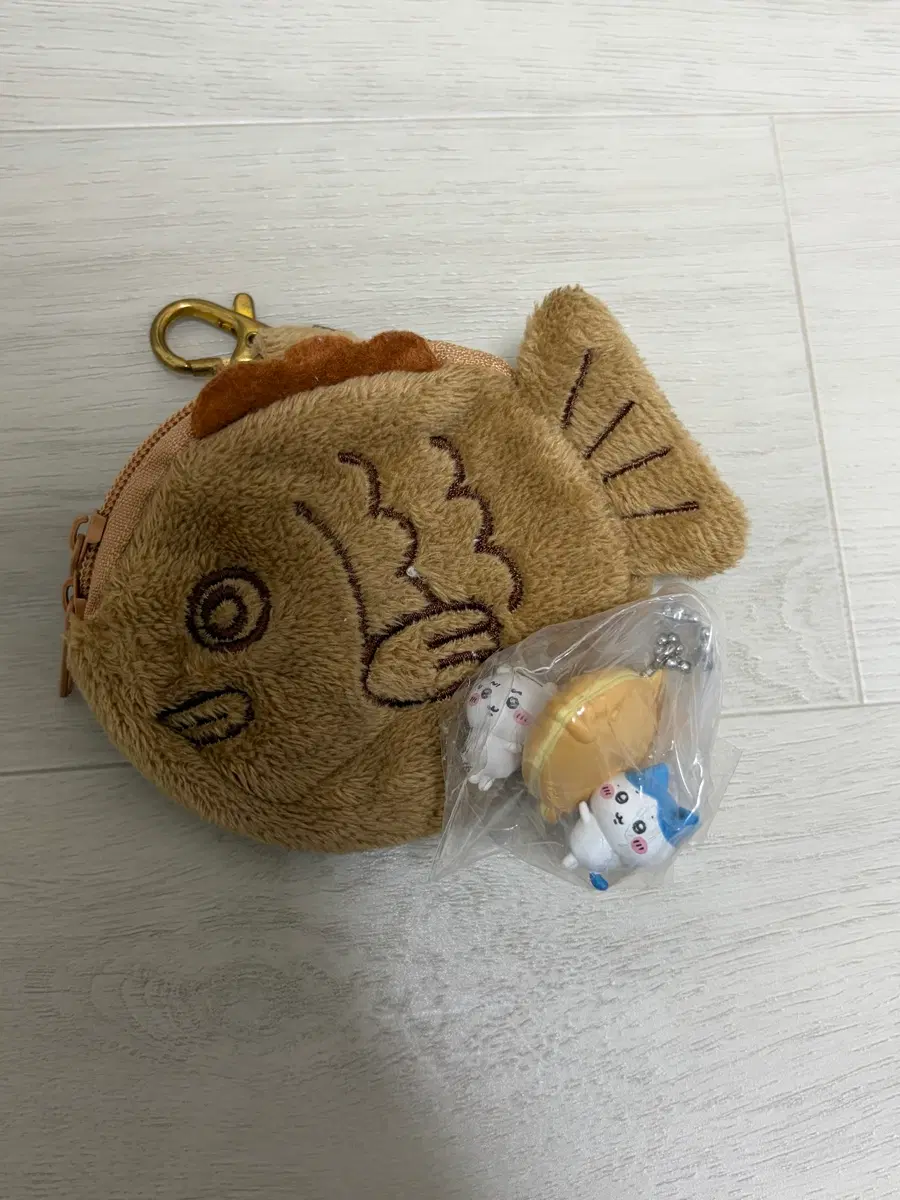 치이카와 타베모노 음식가챠(붕어빵), 붕어빵 파우치