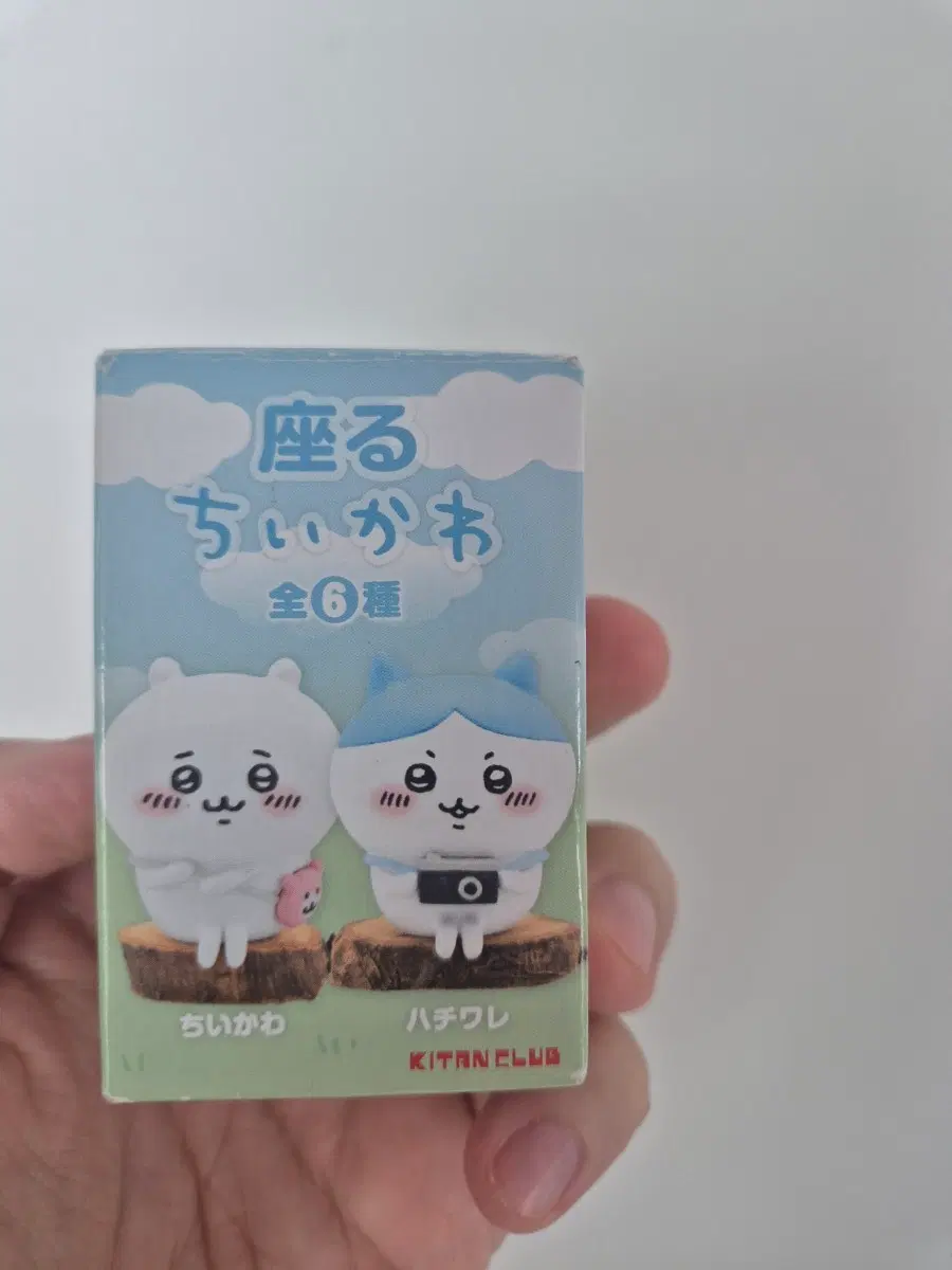 치이카와 앉아있는 피규어(치이카와 확정)