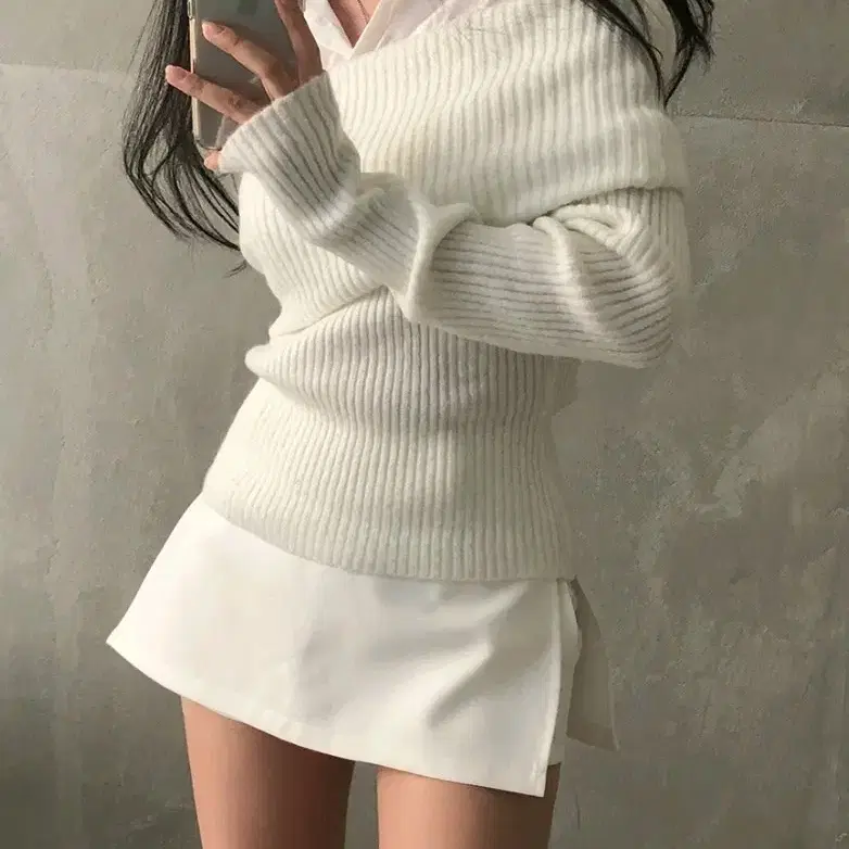 교신 화이트 미니 스커트 팬츠