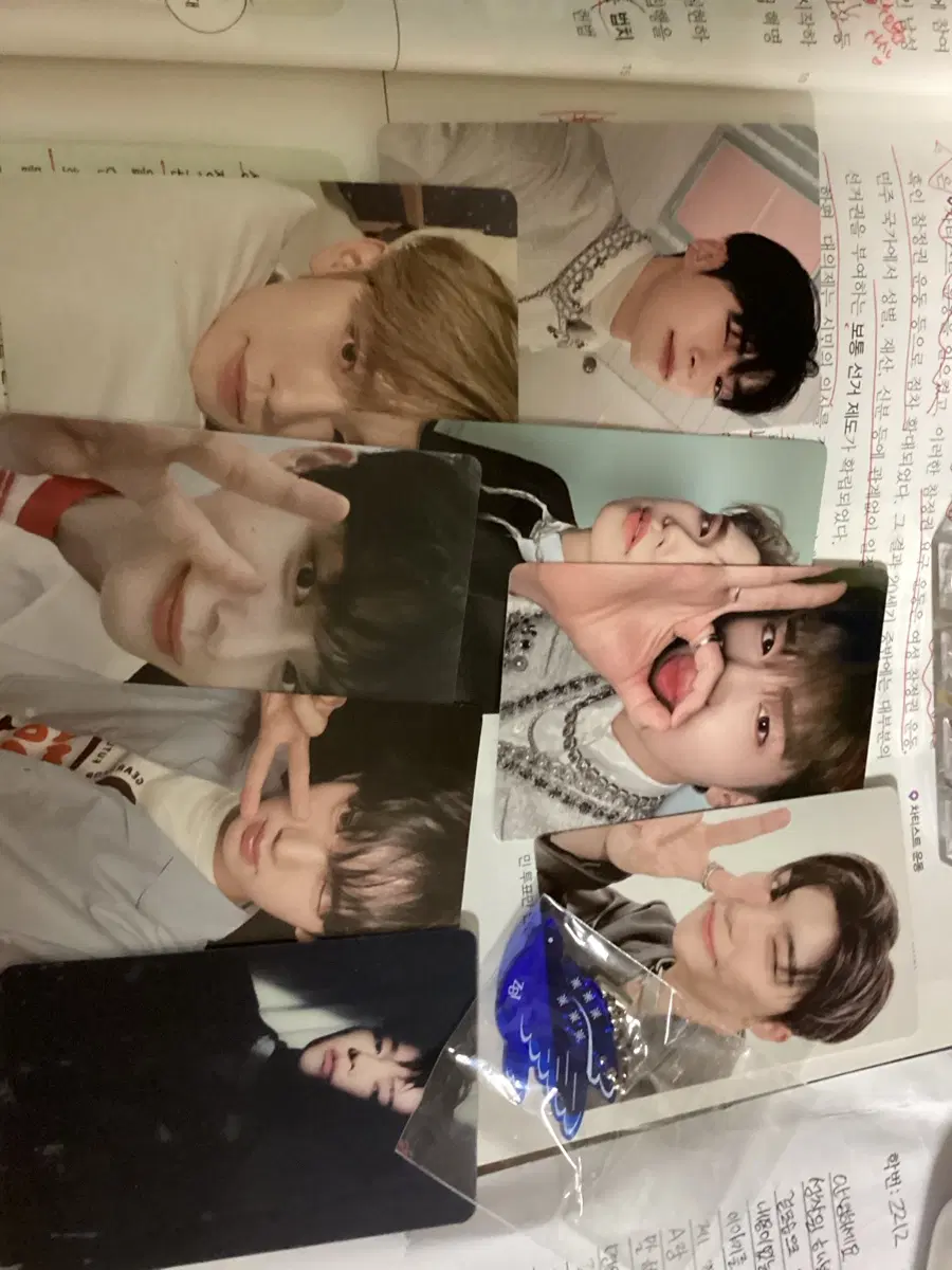 제로베이스원 제베원 포카+미개봉 키링 일괄 장하오 박건욱 성한빈 김태래 김지웅 한유진