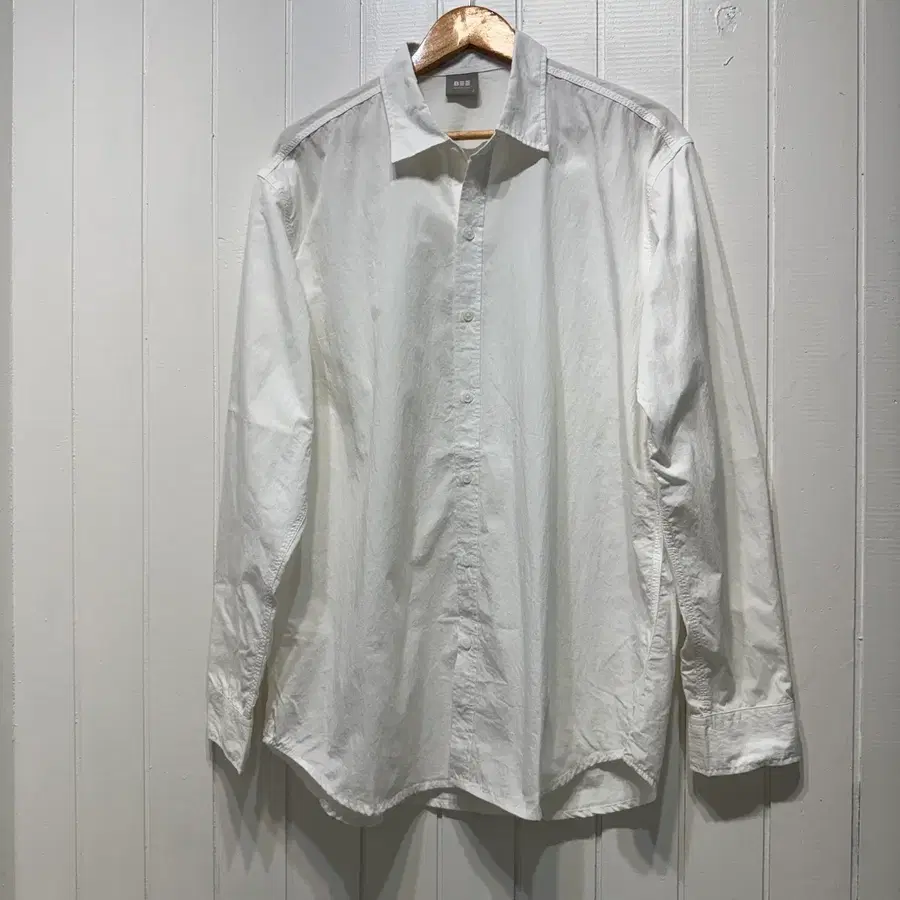 BEE 화이트 셔츠 (사이즈 2) L~XL