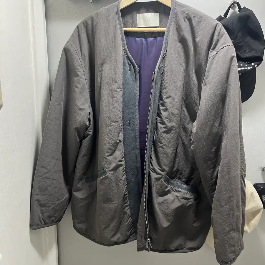 아워셀브스 / 24fw 라이너 자켓 차콜 / 3