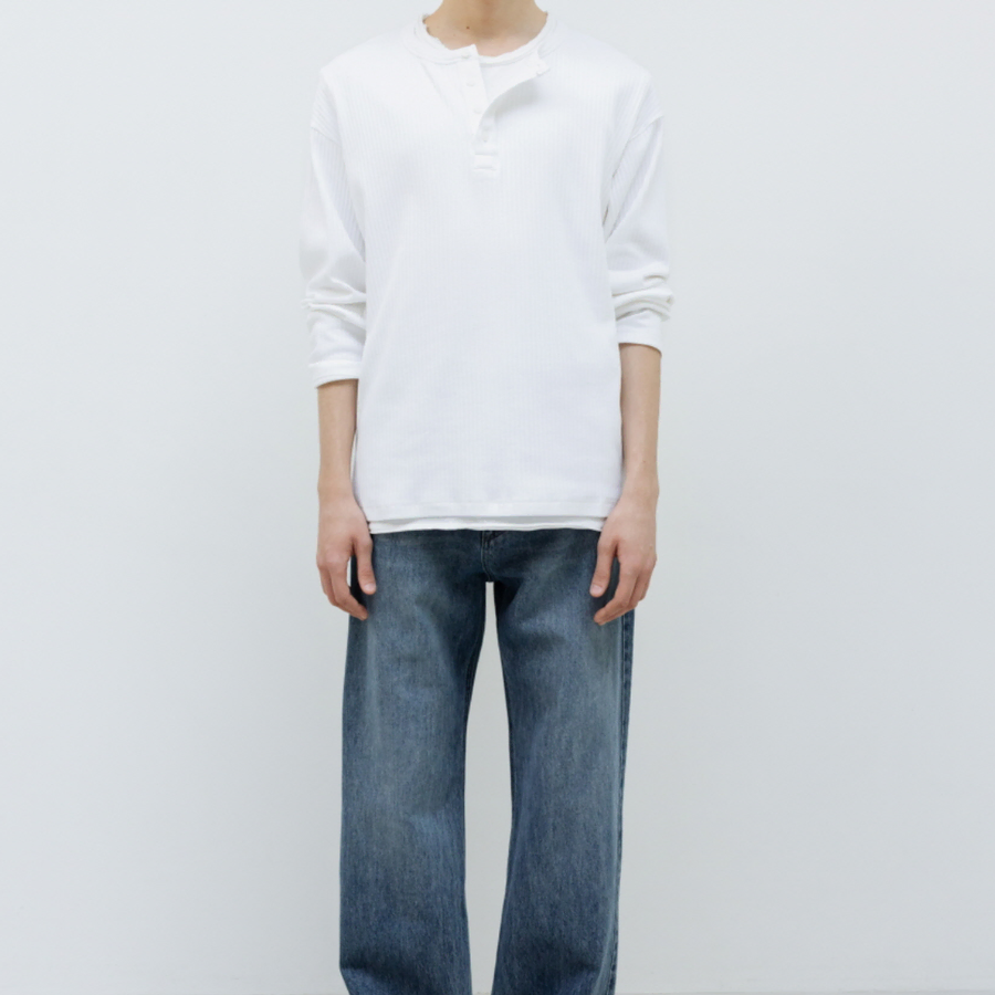 INSILENCE 리브 헨리넥 롱슬리브 WHITE