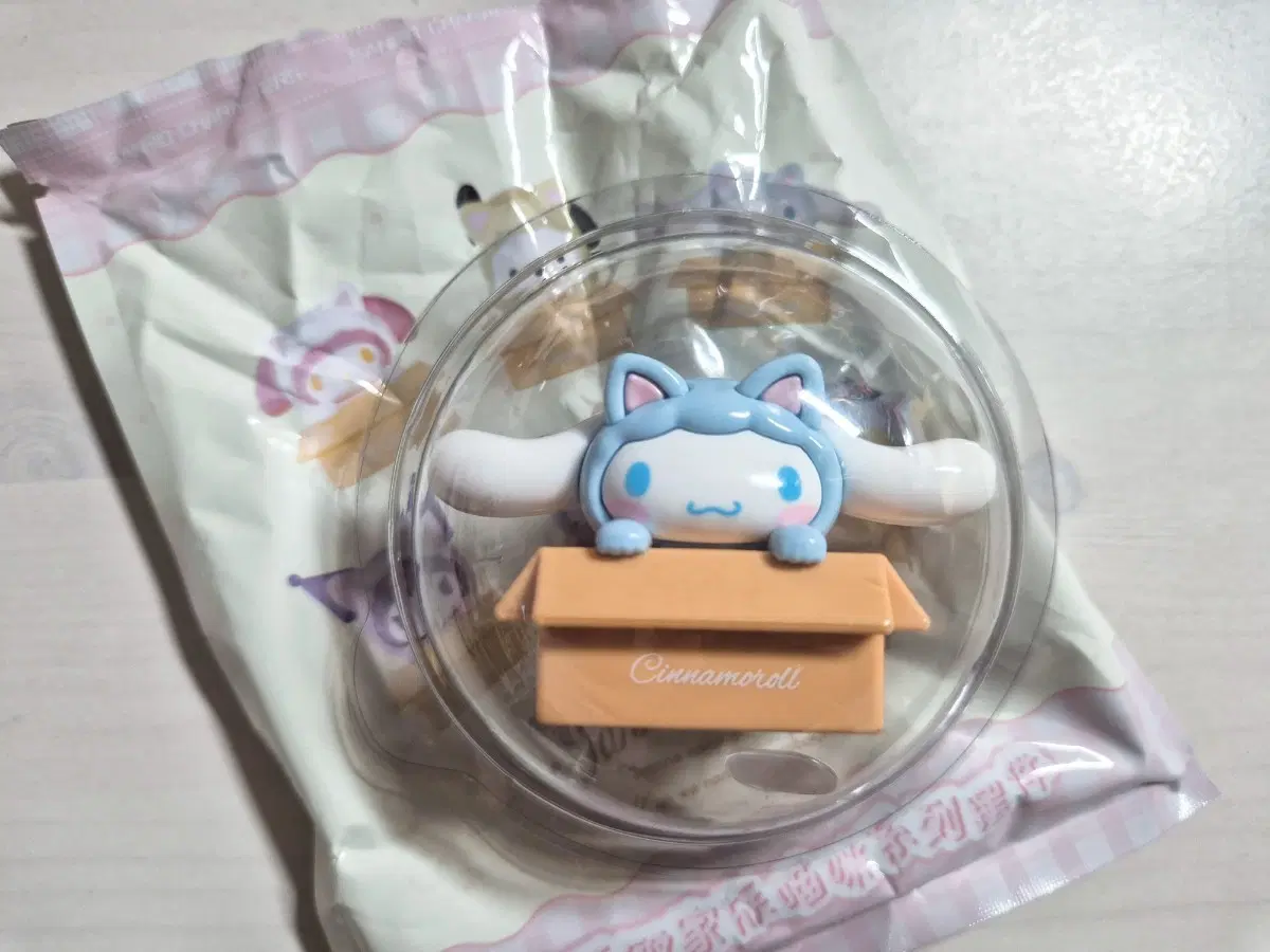 산리오 시나모롤 네코 고양이 피규어