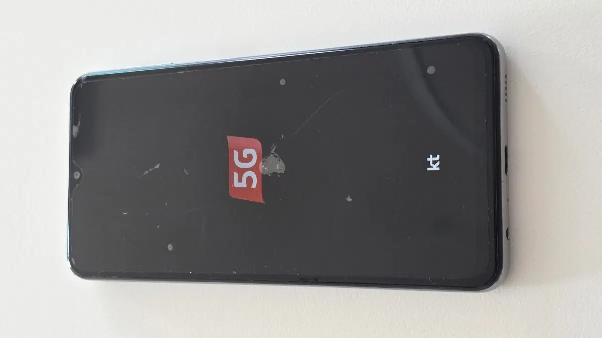 갤럭시 점프128GB 화이트