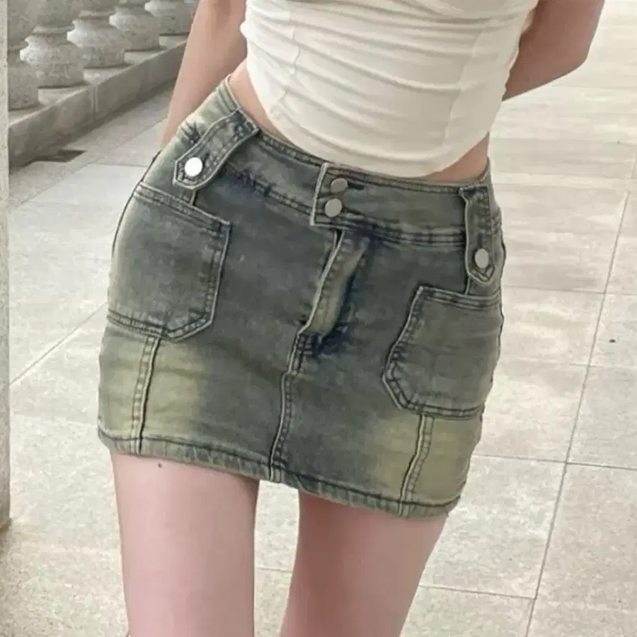 y2k 투버튼 빈티지 워싱 청치마(속바지 내장, 스판)