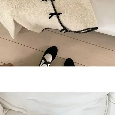 부클 벨벳 리본 가디건