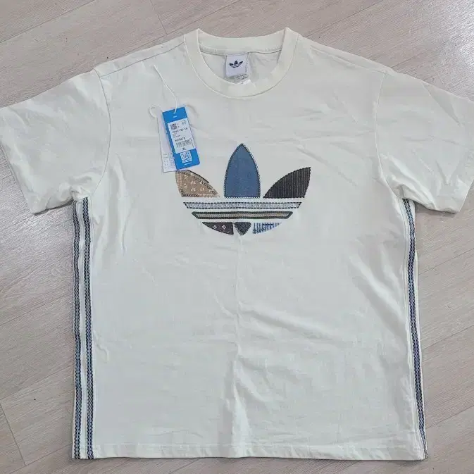 아디다스 오리지널 불꽃 반팔티(XL)