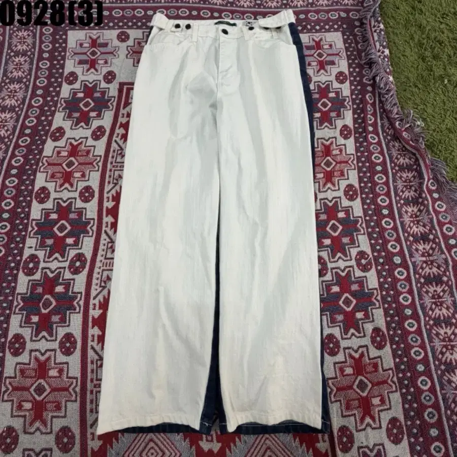 머니테일 화이트 와이드 팬츠 0928