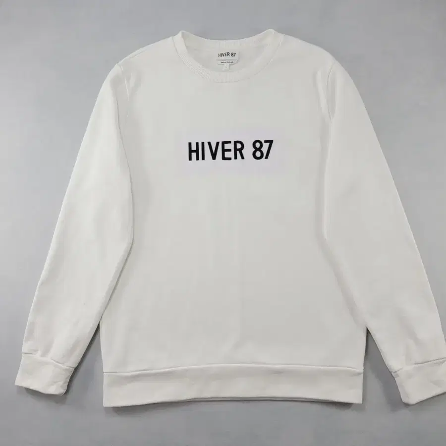 (정품)  HIVER 87 맨투맨 화이트