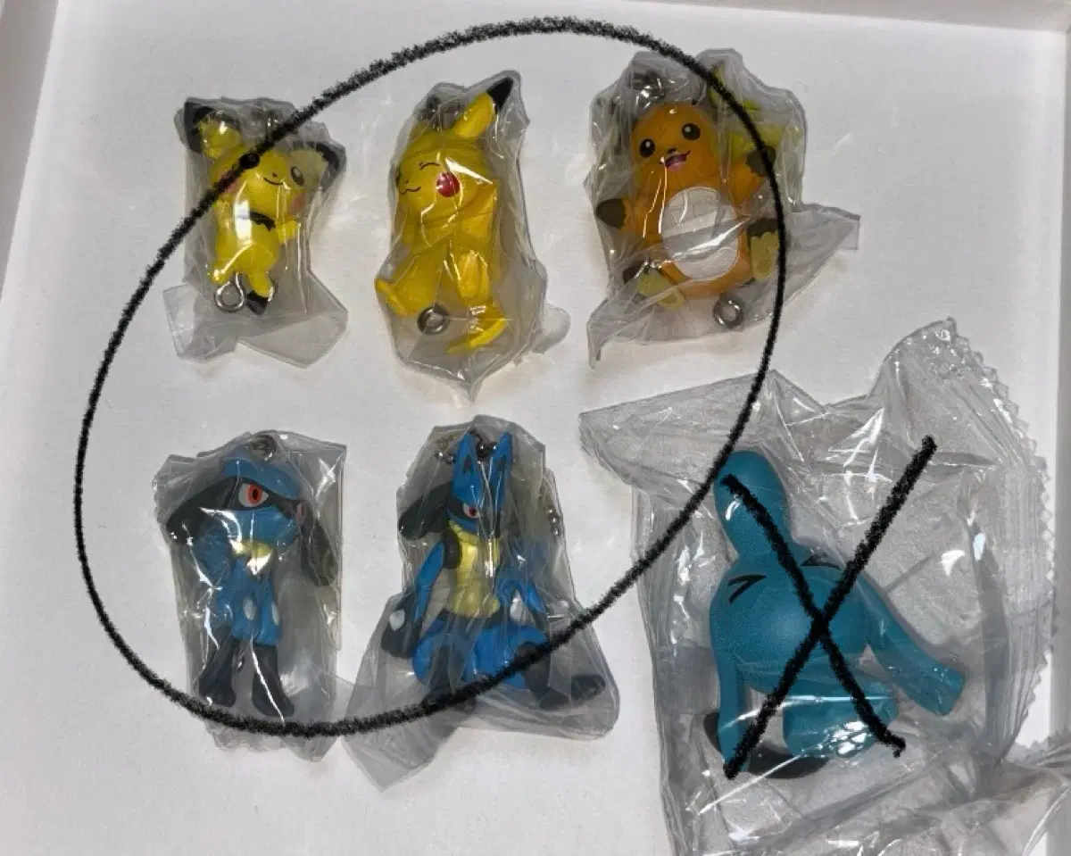 포켓몬 대롱가챠 14탄 피츄 피카츄 라이츄 리오르 루카리오