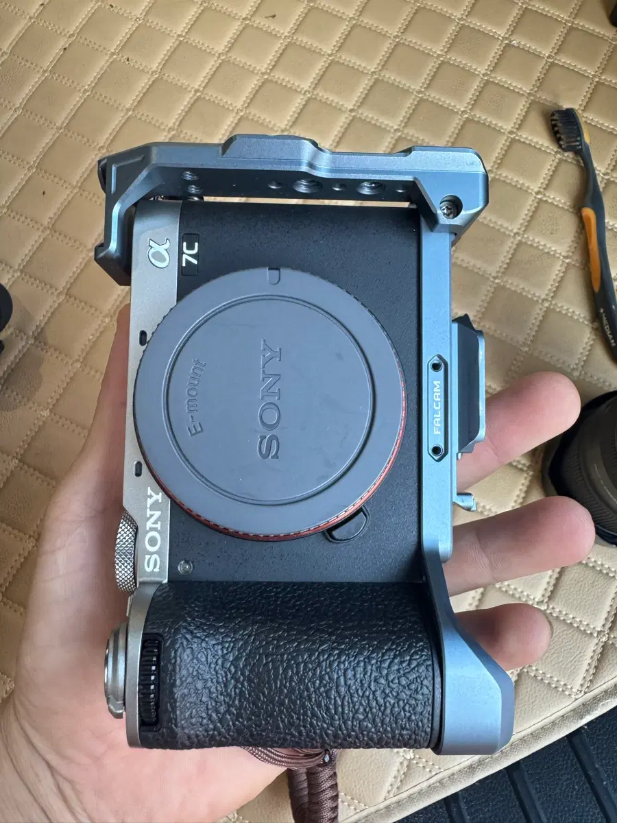 (판매완료) 소니 A7C2 SSS급, 그립 포함