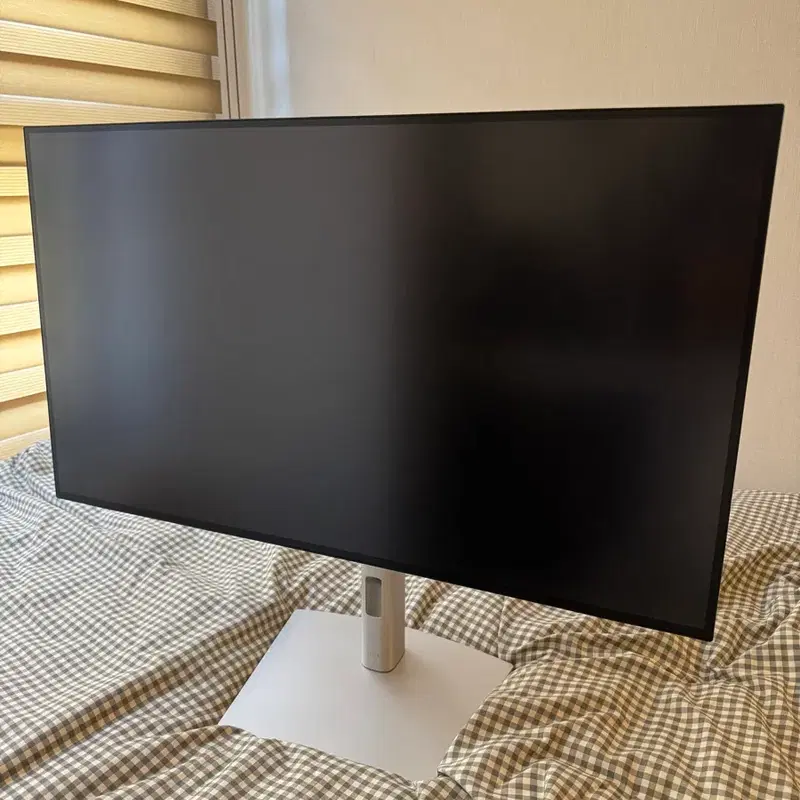 DELL 울트라샤프 U3223QE 4K 32인치 모니터
