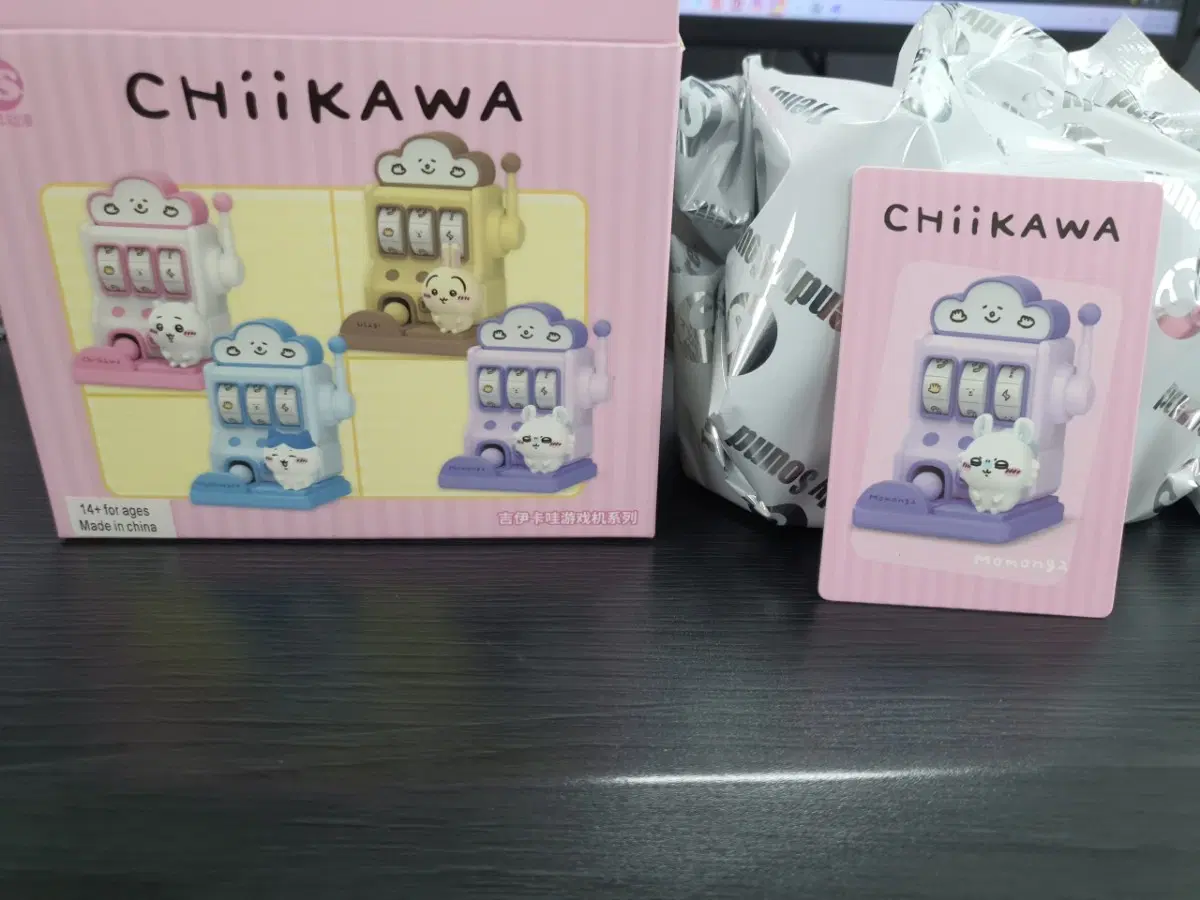 치이카와 먼작귀 슬롯머신 피규어 모몽가