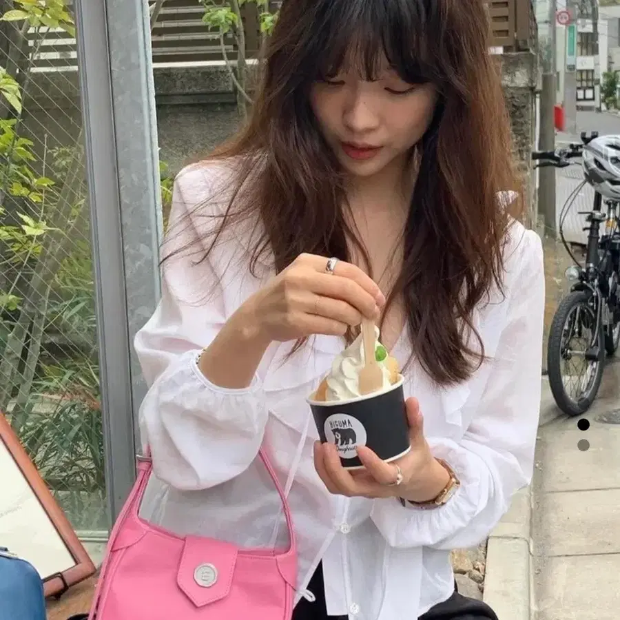 미닛뮤트 바톤 마이크로 캐비어 핑크 백