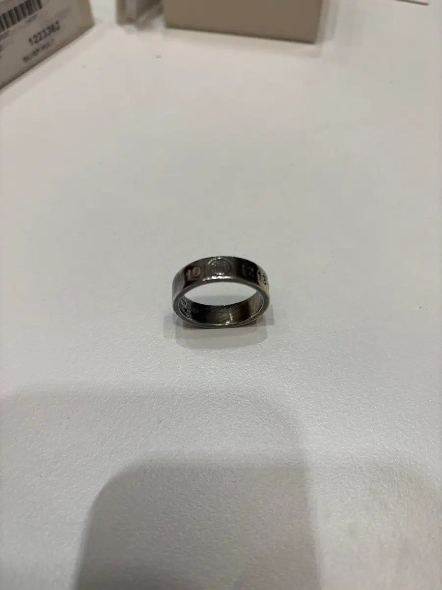 마르지엘라 넘버링 M