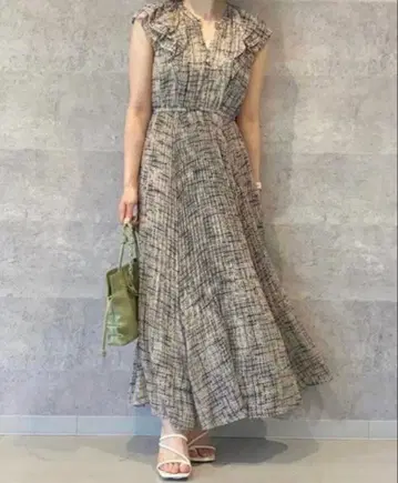 기하학 프린트 프릴 플리츠 원피스
