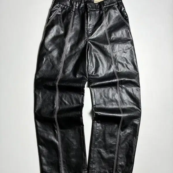 마뗑킴 MATIN KIM 21FW 에코 레더 팬츠 R4215