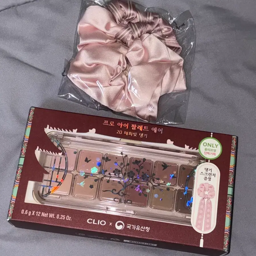 [미개봉/기획세트] 클리오 프로 아이 팔레트 에어 20 매화빛 댕기 스크런치 증정