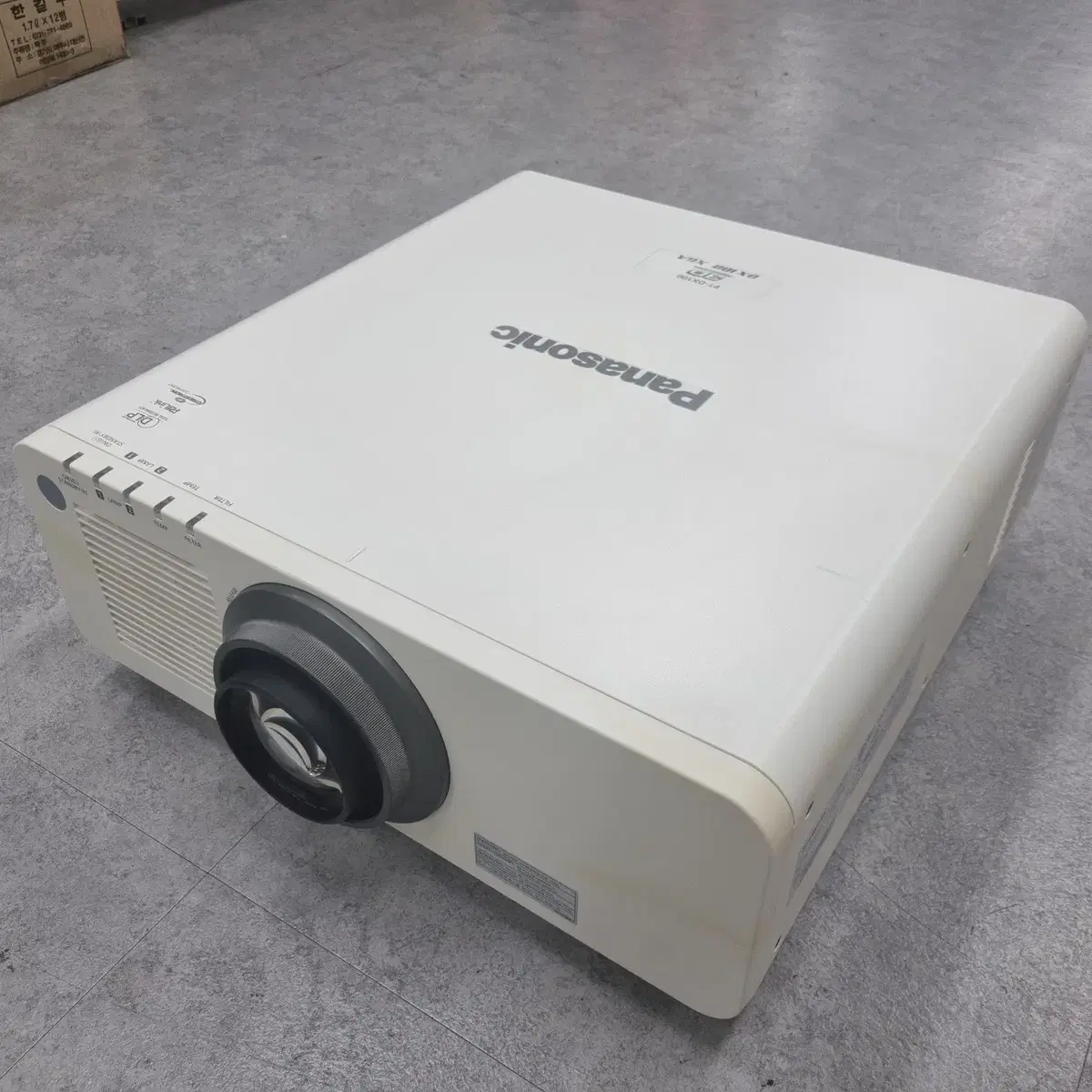 파나소닉 PT-DX100 10000안시 600인치 XGA 중고 빔프로젝터