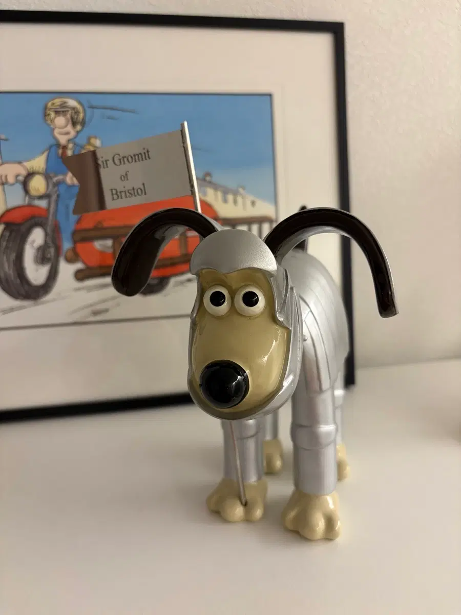 [월레스와 그로밋] 그로밋 언리쉬드 기사 그로밋 피규어 (Sir Gromit of Bristol)