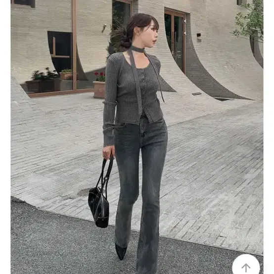 에이블리 그레이 세미 부츠컷 데님 팬츠