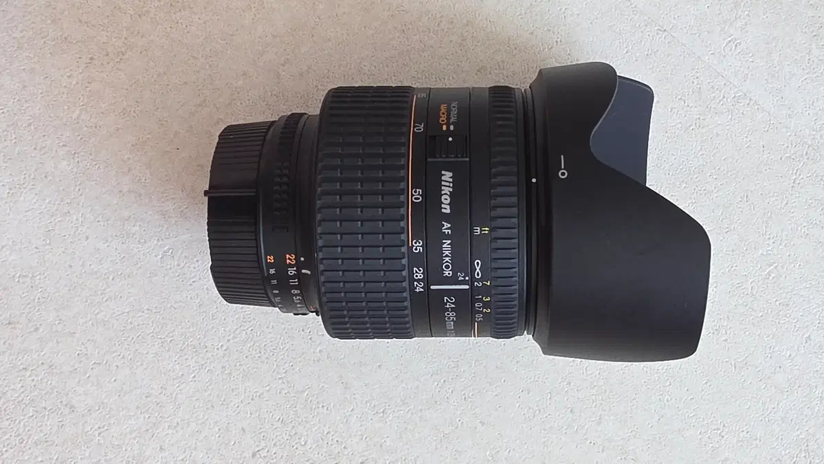 니콘 AF 24-85mm f/2.8-4D 매크로 (박스 포함)