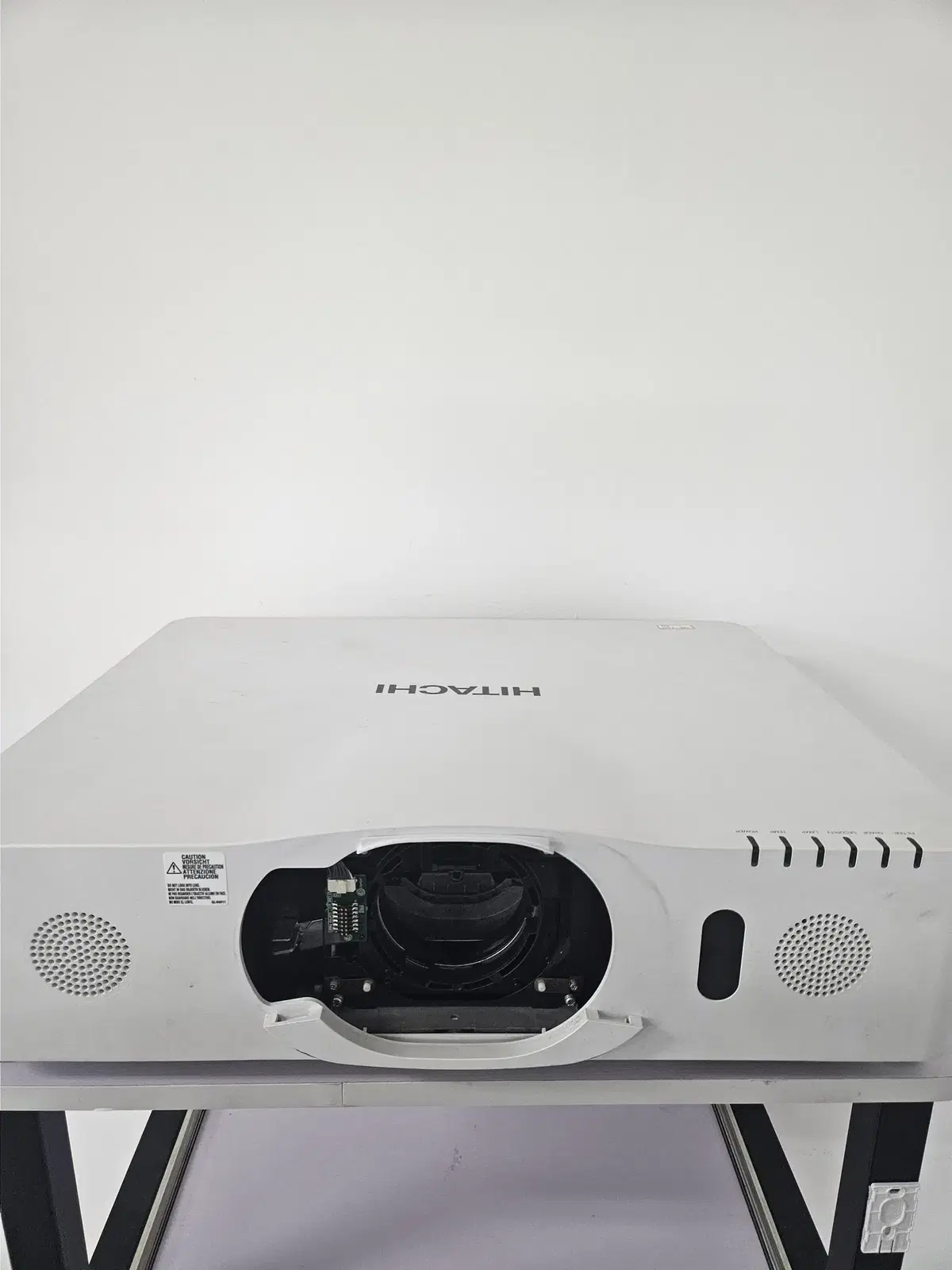 히타치 MVP-X6200 6000안시 프로젝터 판매