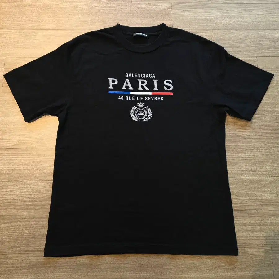 발렌시아가 자수 파리 PARIS xs(95~100)반팔 티셔츠 정품