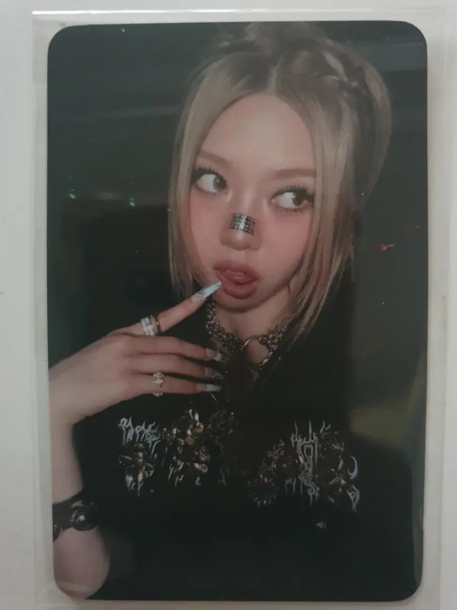 올데이프로젝트 베일리 원모어타임 공방포카