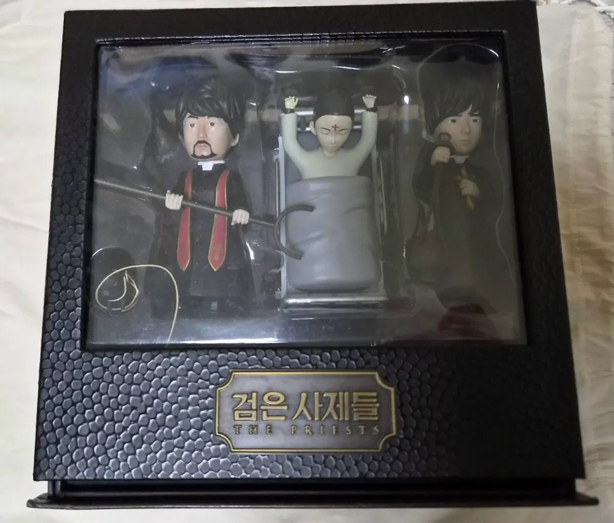 검은사제들 디오라마 dvd 리미티드 에디션