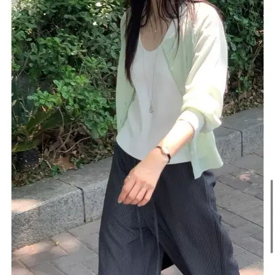 오브나인 몰리 레글런 가디건 민트