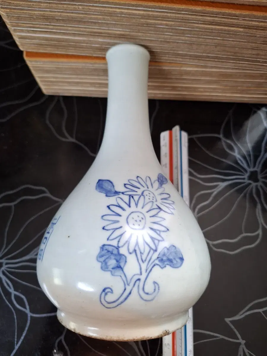 19세기 국화문 주병