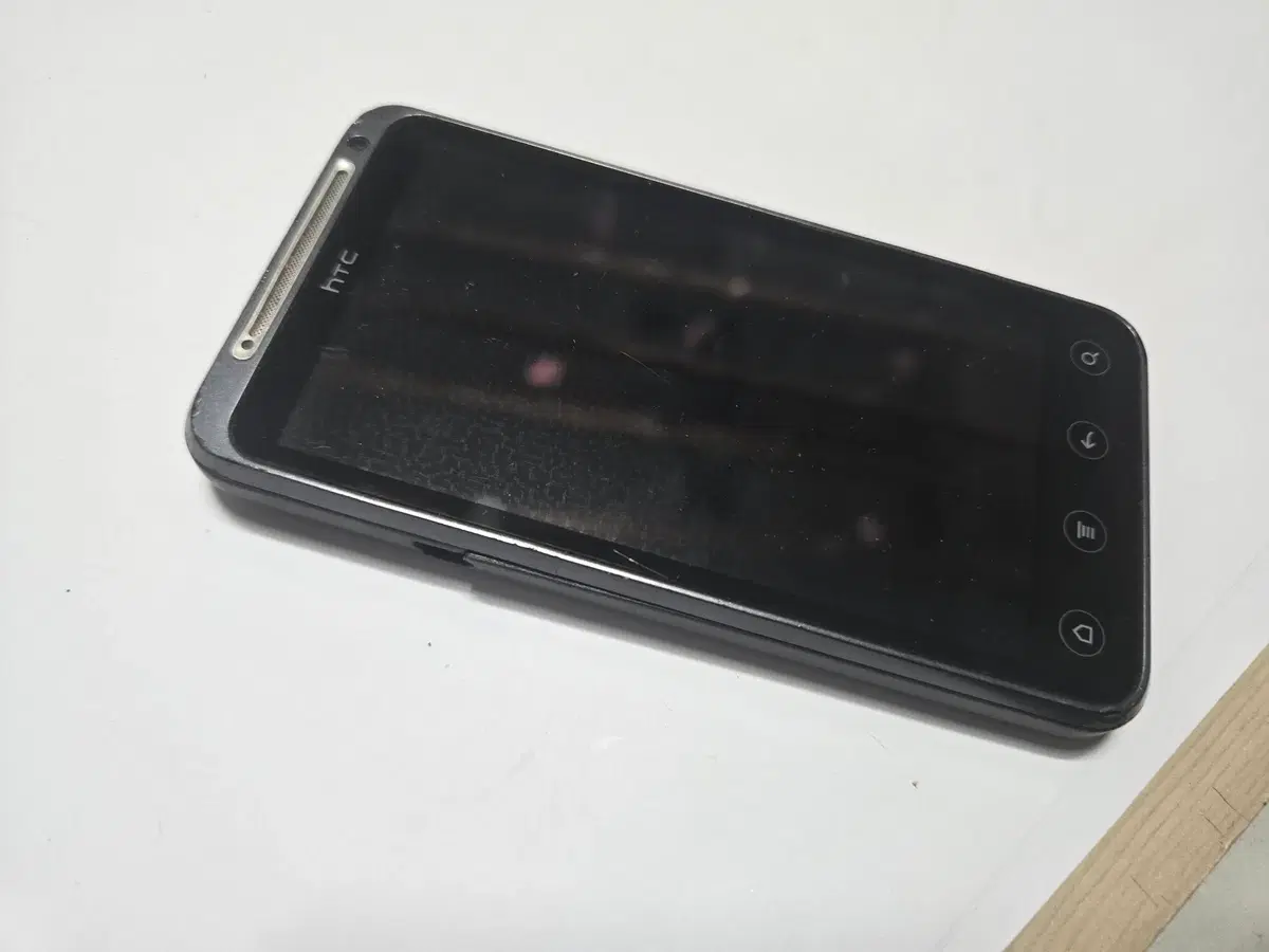 HTC사의 안드로이드 스마트폰인 이보 4G/ 올드폰, 폰수집 희귀폰 90년대 폰들 개당가격 v2