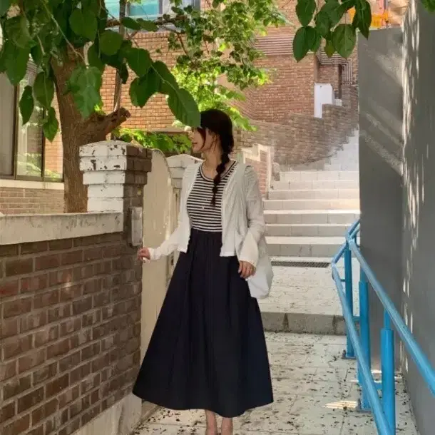 새상품) 온더팔레트 네이비 스트라이프 원피스
