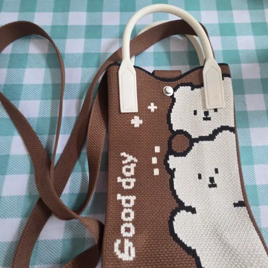 곰돌이 자수 크로스백 브라운