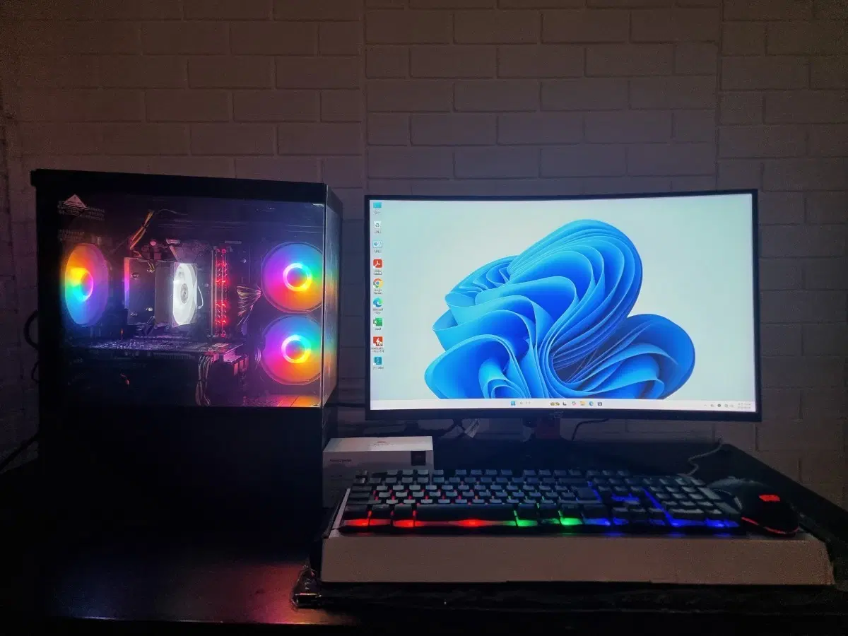 게이밍 컴퓨터 풀세트 팝니다 PC.피시.롤.발로란트.오버워치.스팀