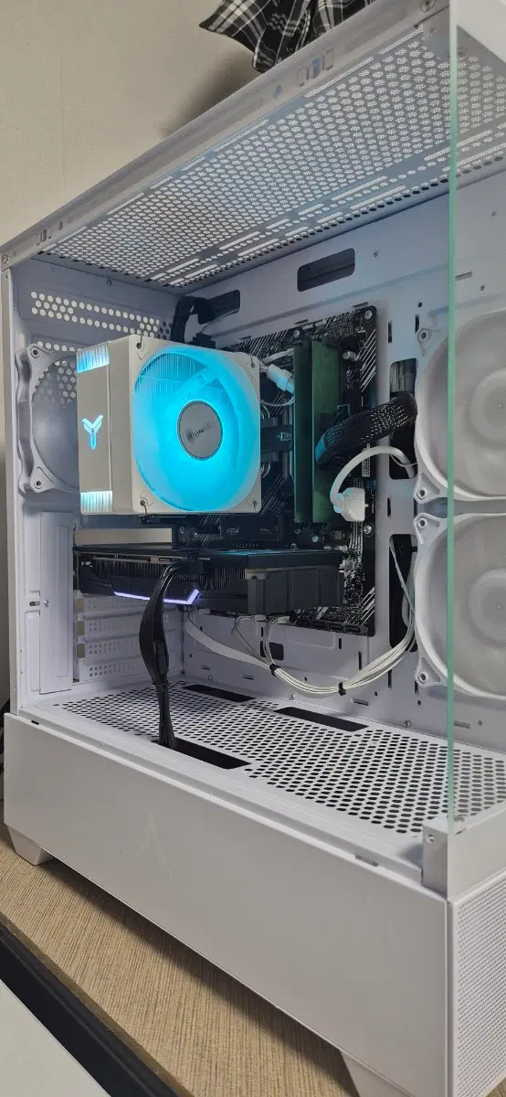 라이젠 5600 rtx2060 게이밍 데스크탑 컴퓨터 판매합니다 울산