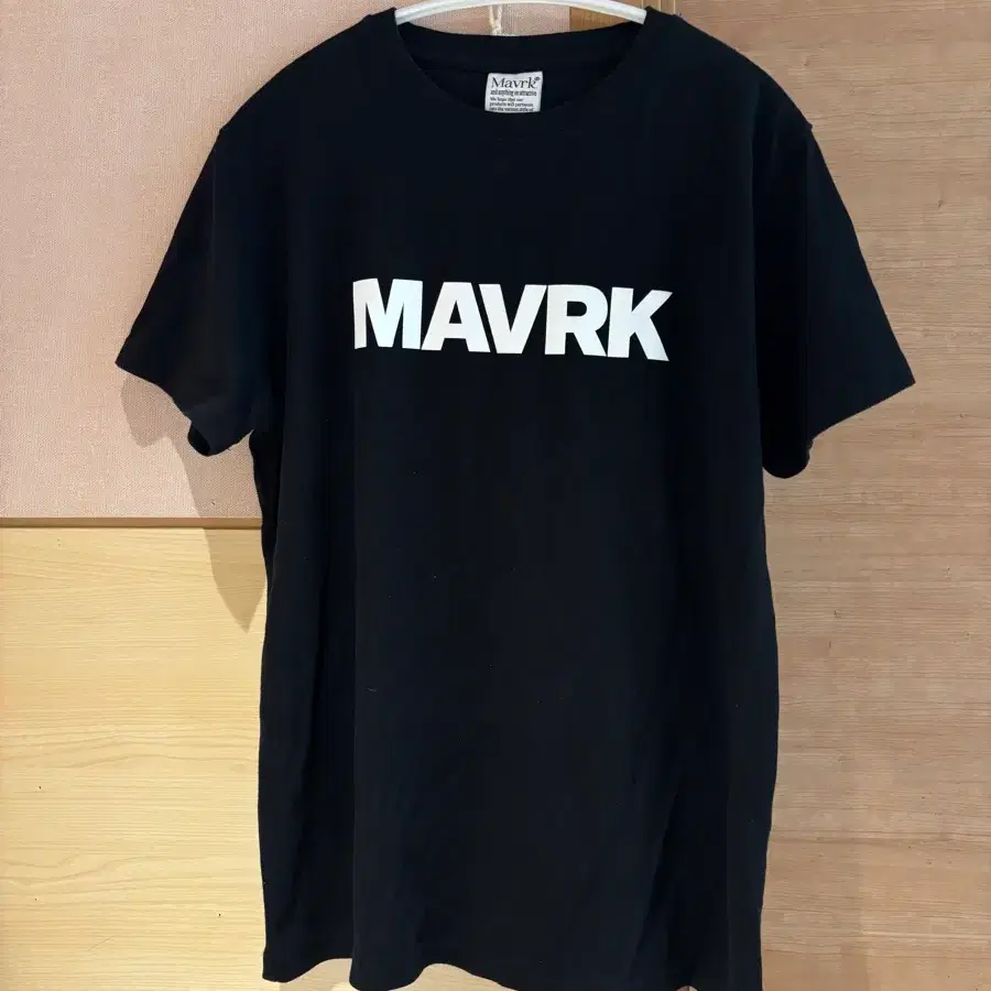 MAVRK 반팔 티셔츠 블랙