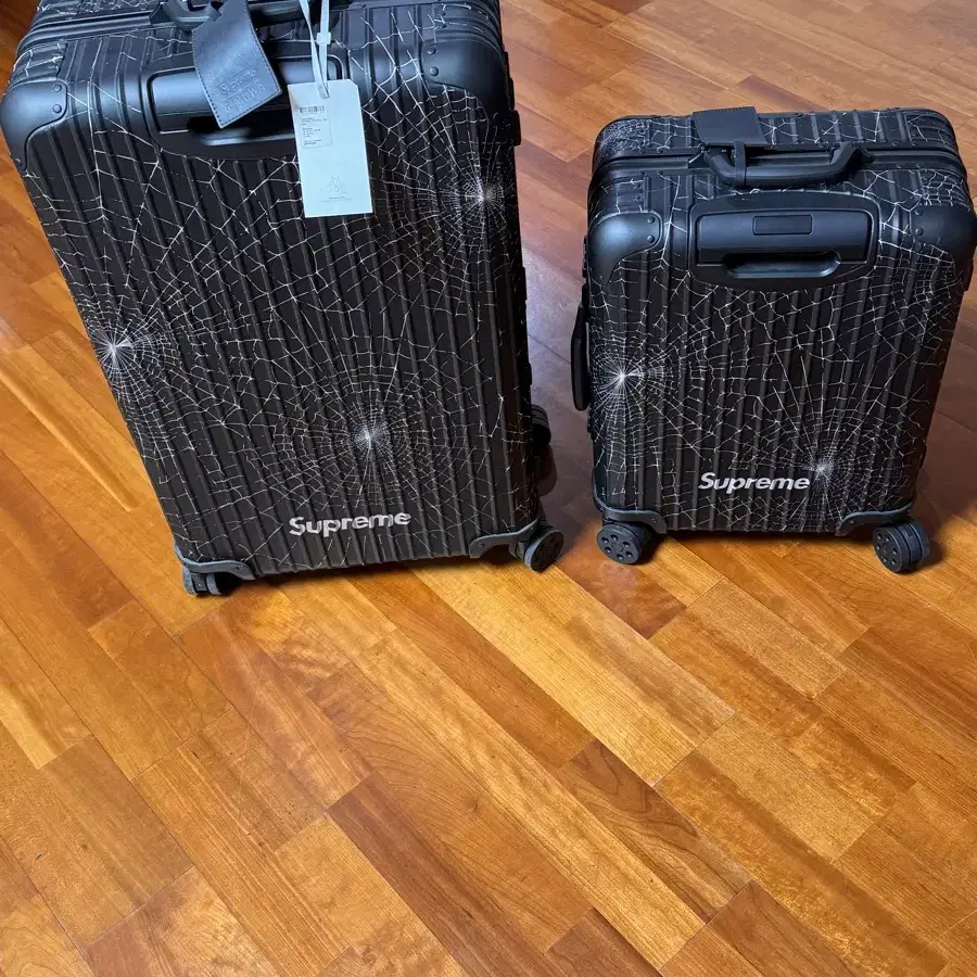 supreme rimowa