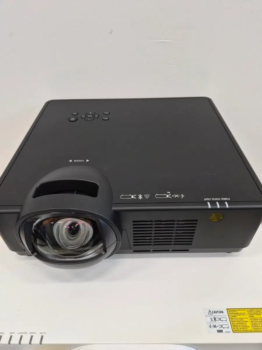극단초점 레이저 7000안시 빔프로젝터 FOTI FP-GV770 wuxga
