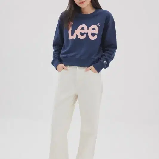 여M/LEE 23SS 오버핏 로고 맨투맨
