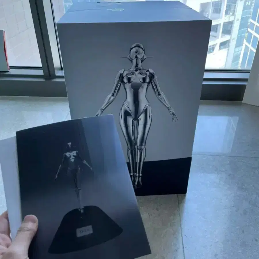 소라야마 섹시로봇 피규어 1/4 스케일 sorayama