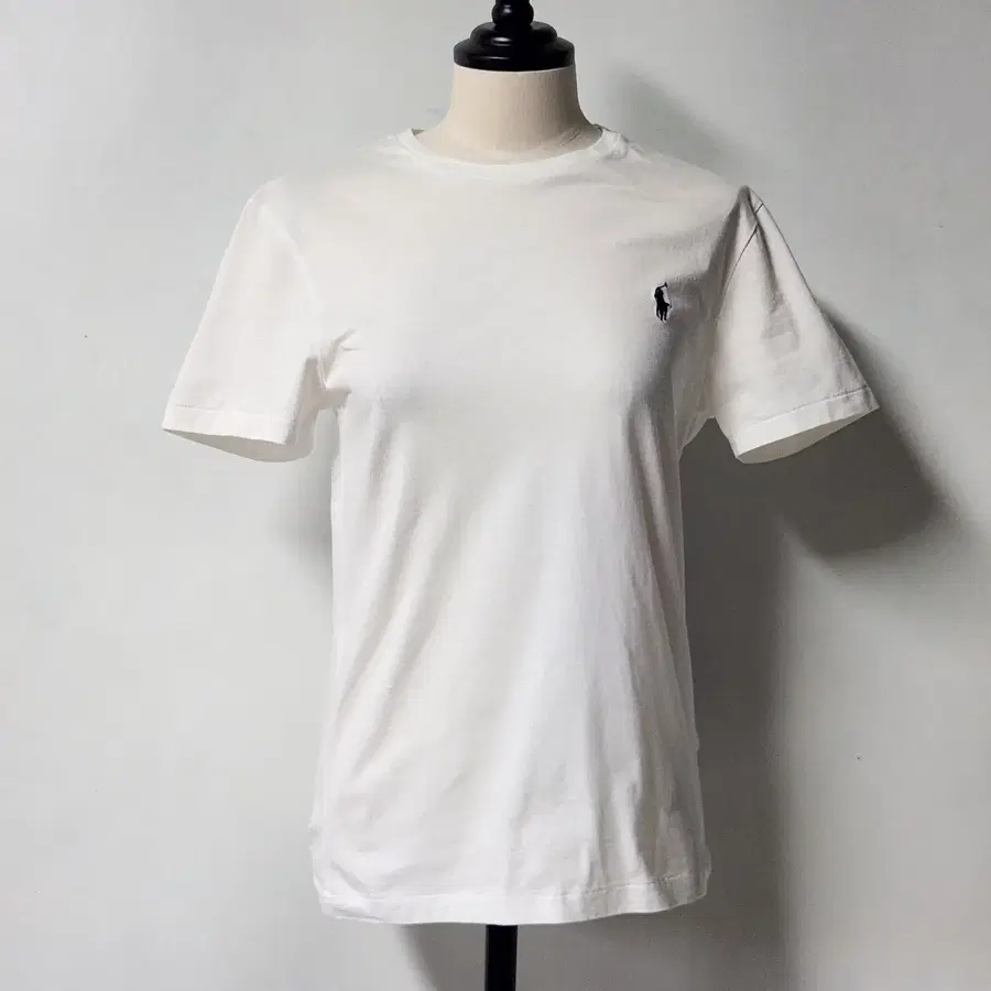 폴로 랄프로렌 커스텀슬림핏 화이트 반팔티 S