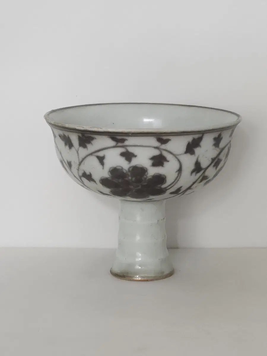 유리홍 전지화훼문 고족배 높이10.7cm폭12.8cm 중국도자기