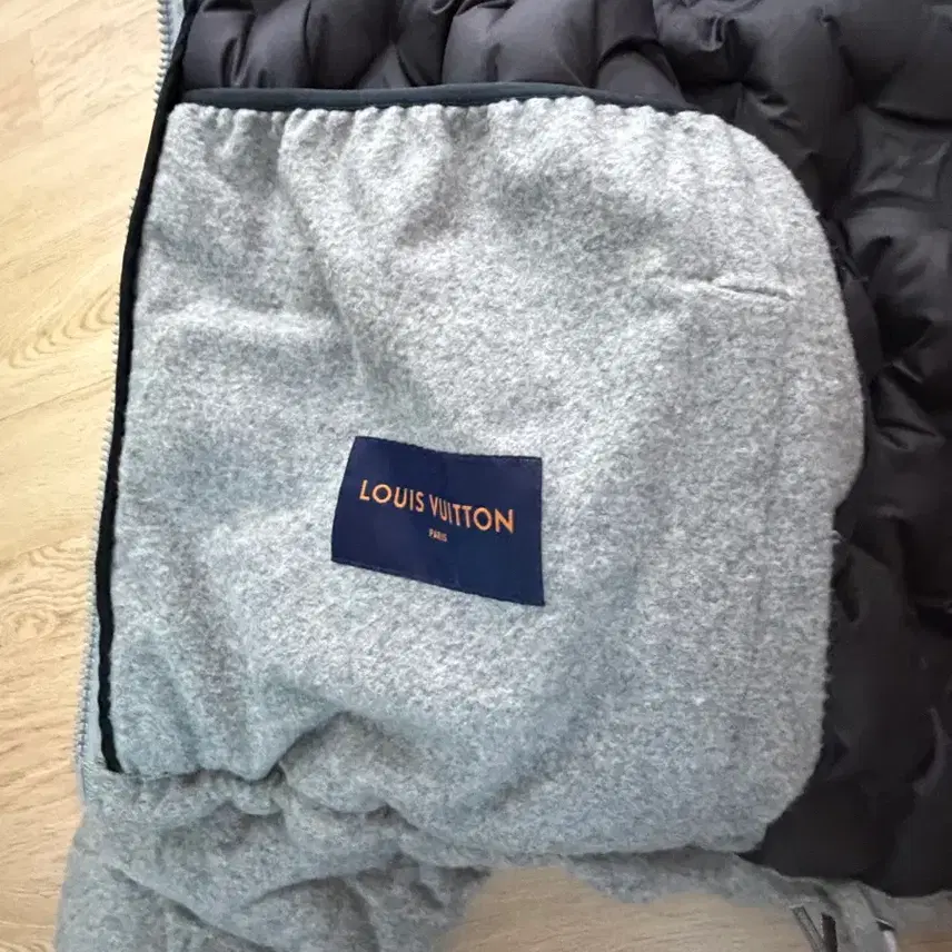 루이비통 모노그램 보이푸퍼 패딩 사진 4