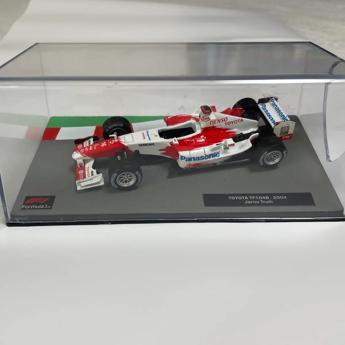 1/43 데아고스티니 토요타 F1 2004 TF104B